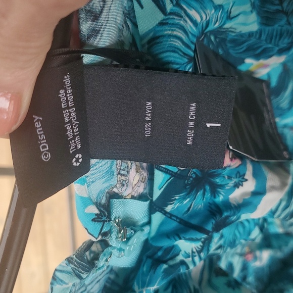 Torrid Disney Collab Encanto Cold Shoulder Colorful Sz. 1 1X 14-16 Dress NWT - Picture 10 of 16